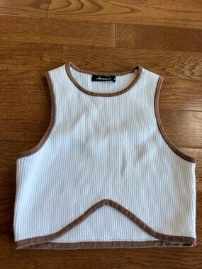 Olivaceous White Ribbed Crop Tank with Brown Trim